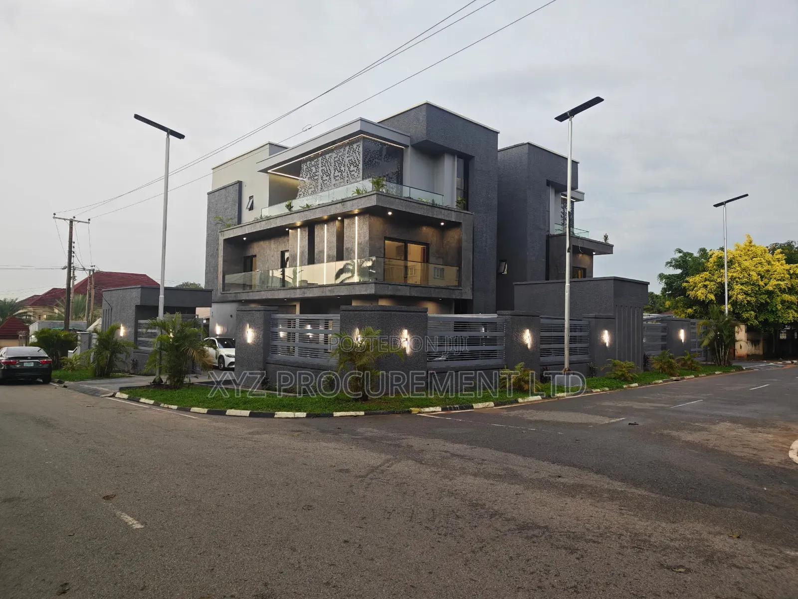 12bdrm Duplex in Zone 3 / Wuse for sale in Zone 3 / Wuse