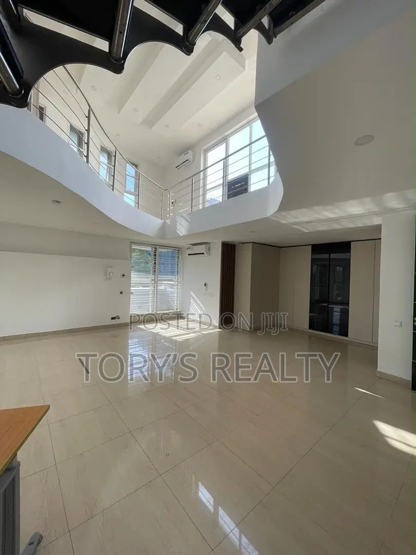 5bdrm Duplex in Banana Island for rent in Banana Island