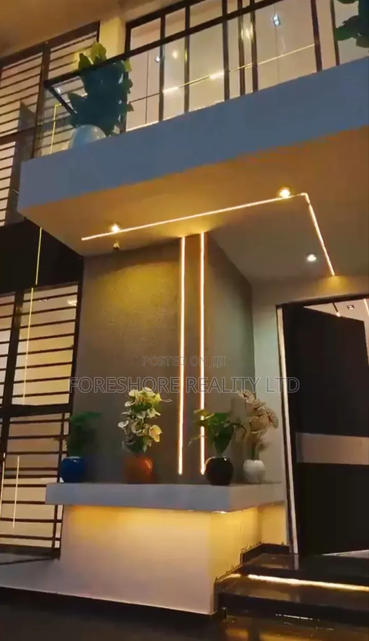 5bdrm Duplex in Ikate for sale in Ikate