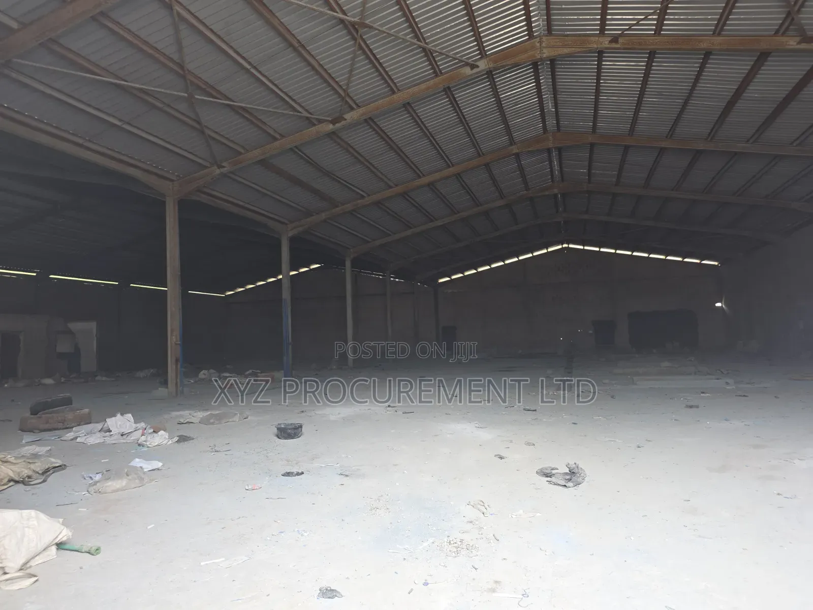 2,500 SQM Self Compound Warehouse in Idu Industrial
