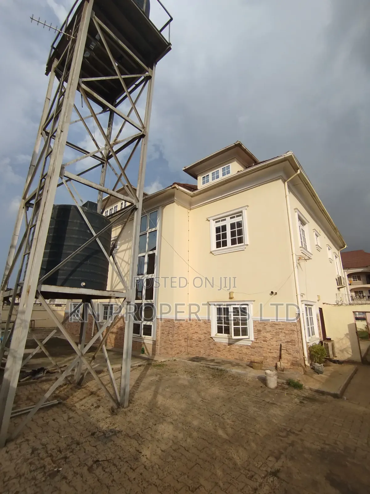 5bdrm Duplex in Durumi for rent in Durumi