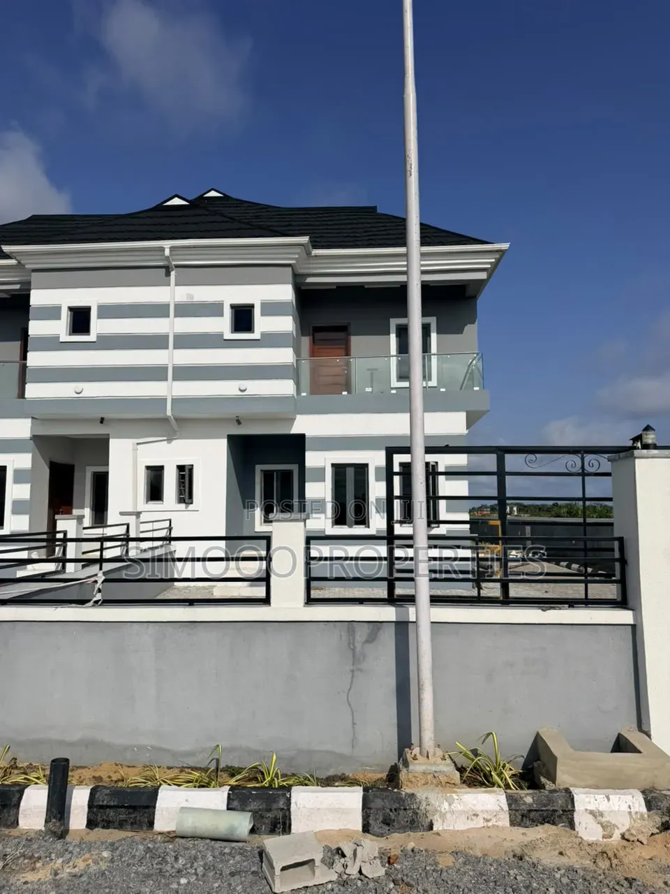 4bdrm Duplex in Amen Estate Phase2, Guzamala for sale in Guzamala