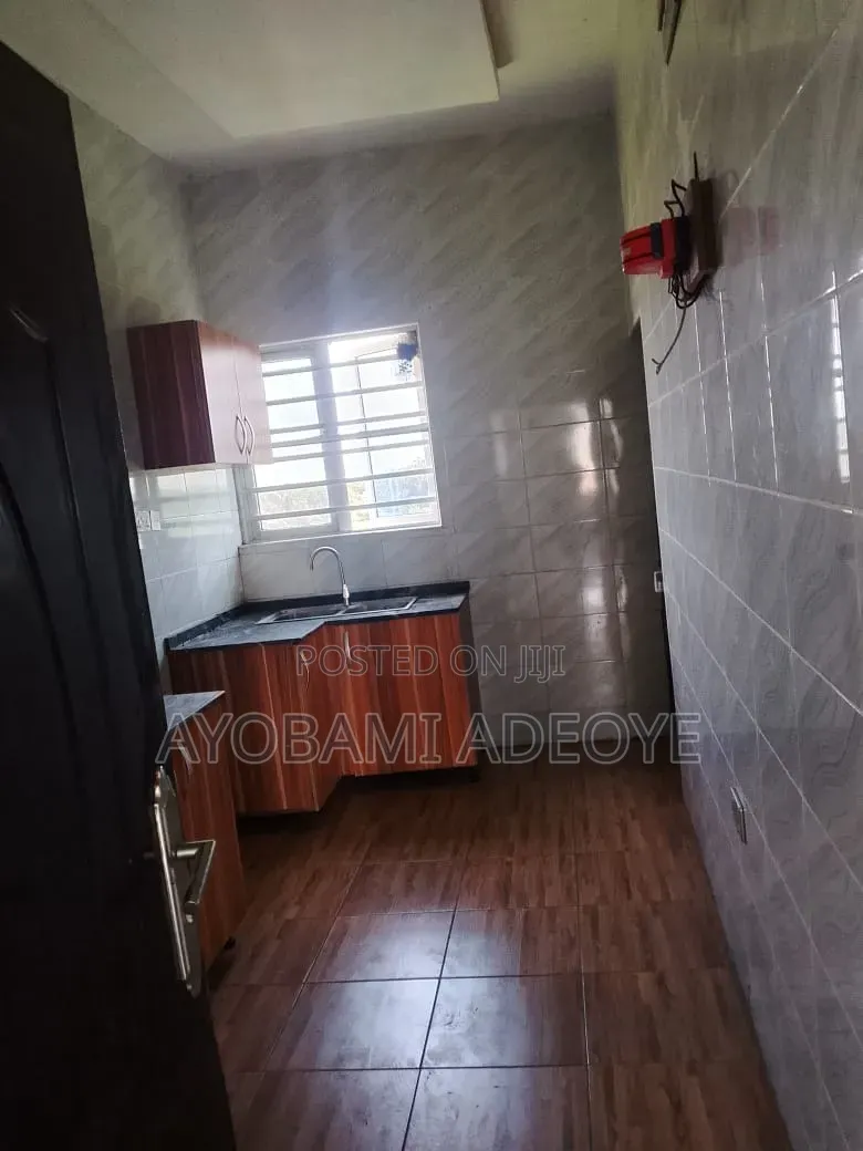 2bdrm Apartment in Oribanwa Phase 2, Awoyaya for rent in Awoyaya