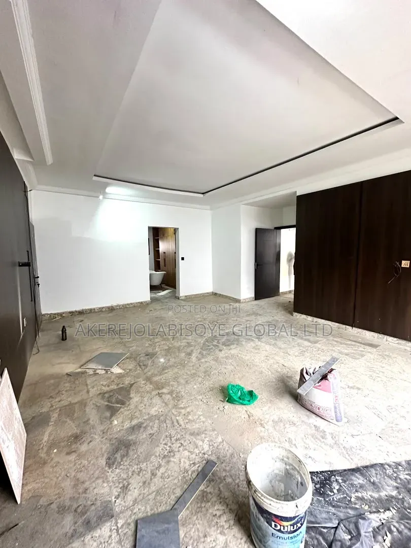 5bdrm Duplex in Guzape Abuja for sale in Guzape District