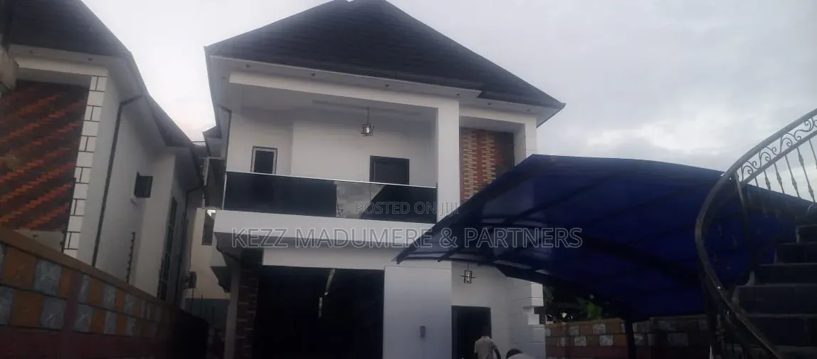 4bdrm Duplex in New Layout,Sars Road for sale in New Layout