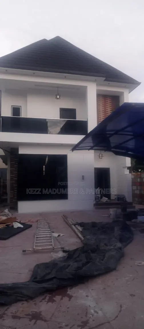 4bdrm Duplex in New Layout,Sars Road for sale in New Layout