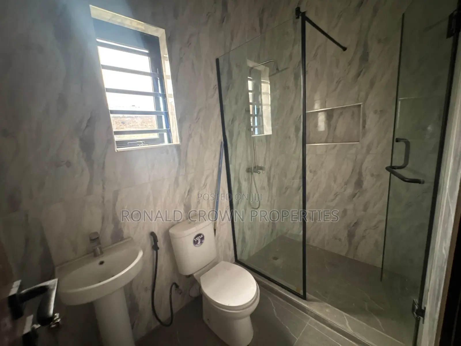 4bdrm Duplex in Ogba for sale in Ogba