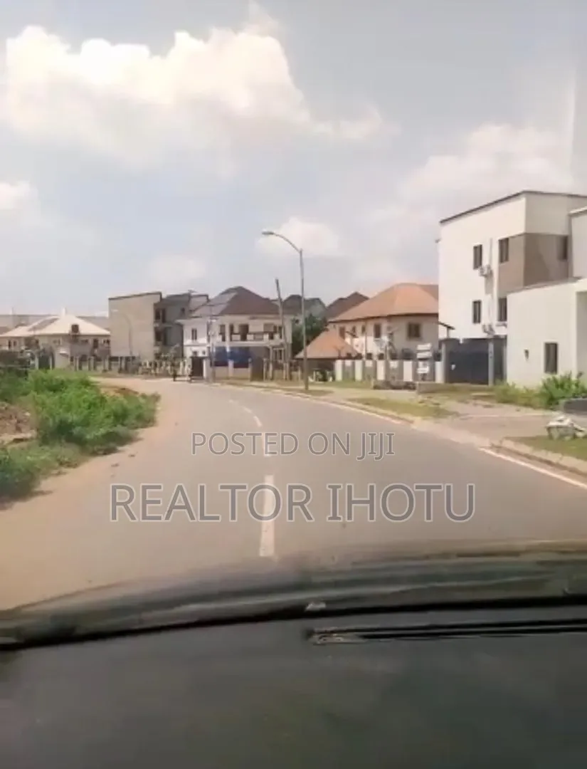 3bdrm Apartment in Kaura for sale in Kaura