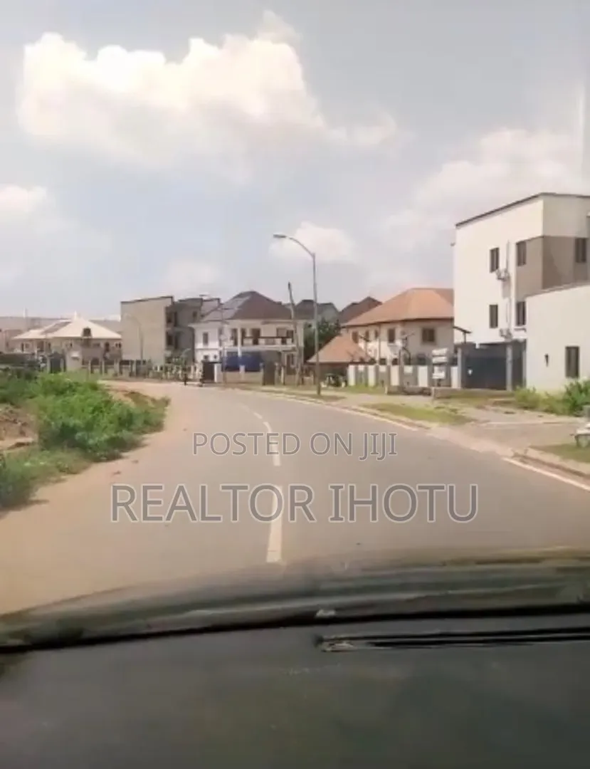 3bdrm Apartment in Kaura for sale in Kaura