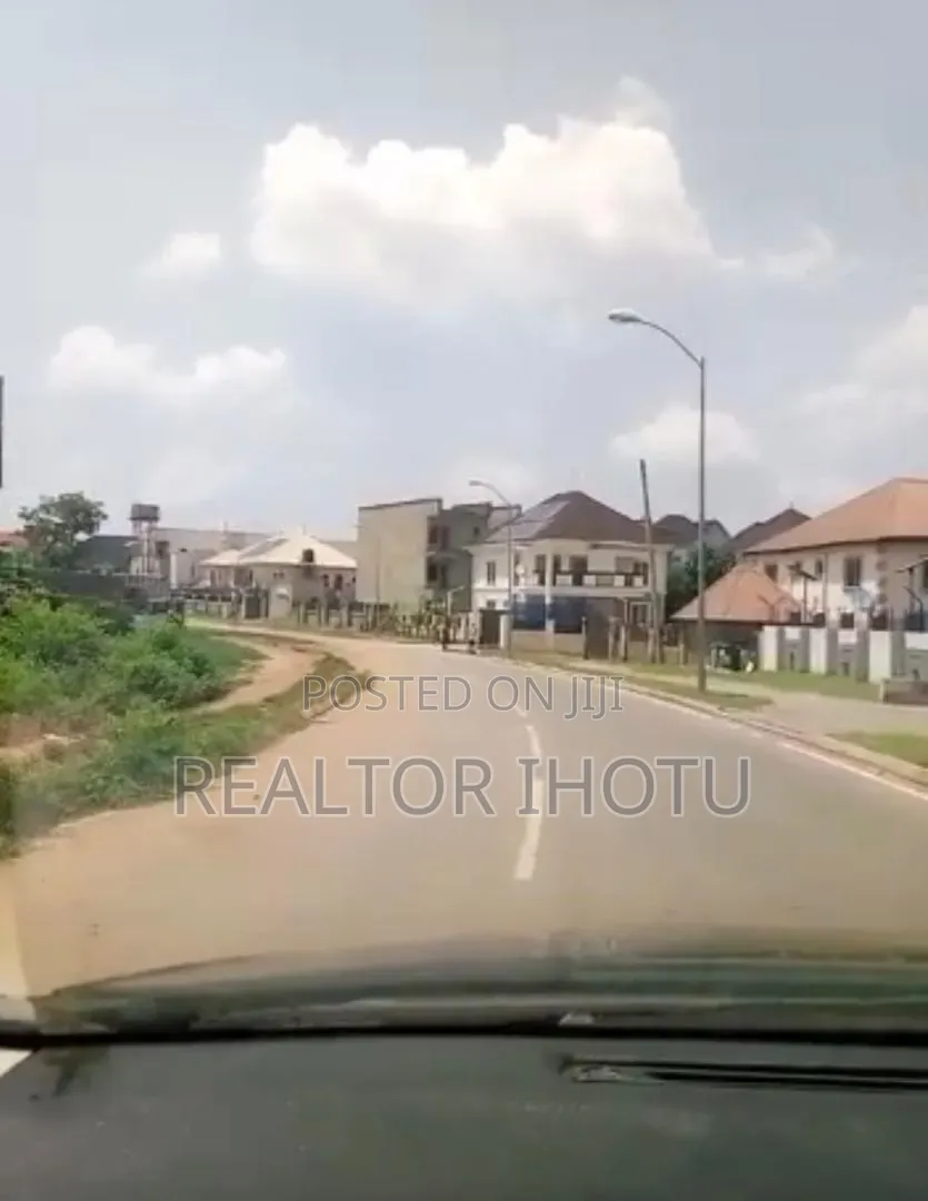 3bdrm Apartment in Kaura for sale in Kaura