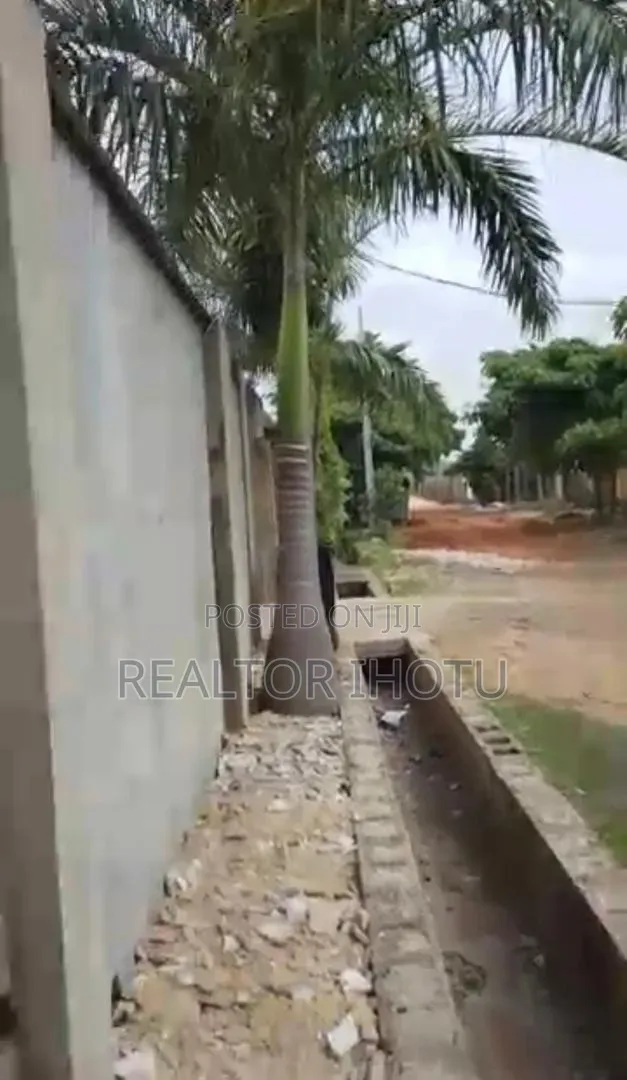 3bdrm Apartment in Kaura for sale in Kaura
