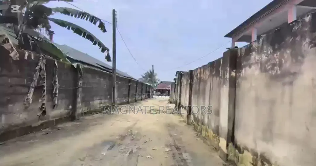 300sqms Land Off Four Lanes in Uyo