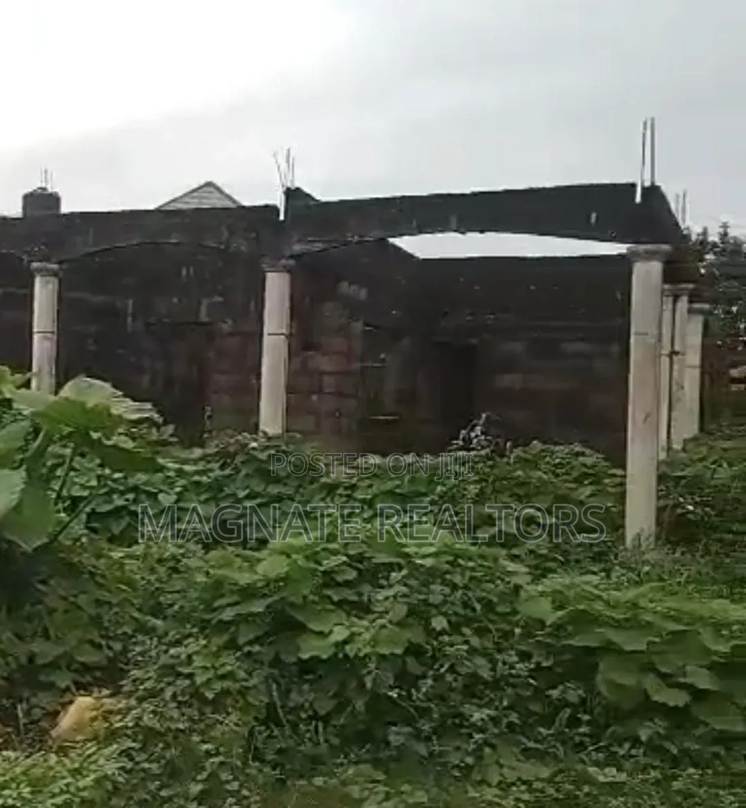 3bdrm Bungalow in Osongama, Uyo for sale in Uyo