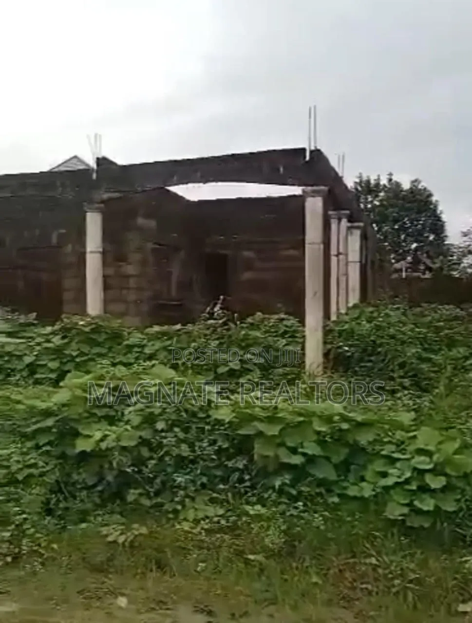 3bdrm Bungalow in Osongama, Uyo for sale in Uyo