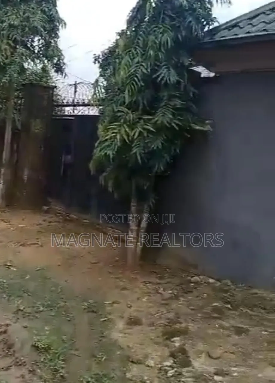 3bdrm Bungalow in Osongama, Uyo for sale in Uyo