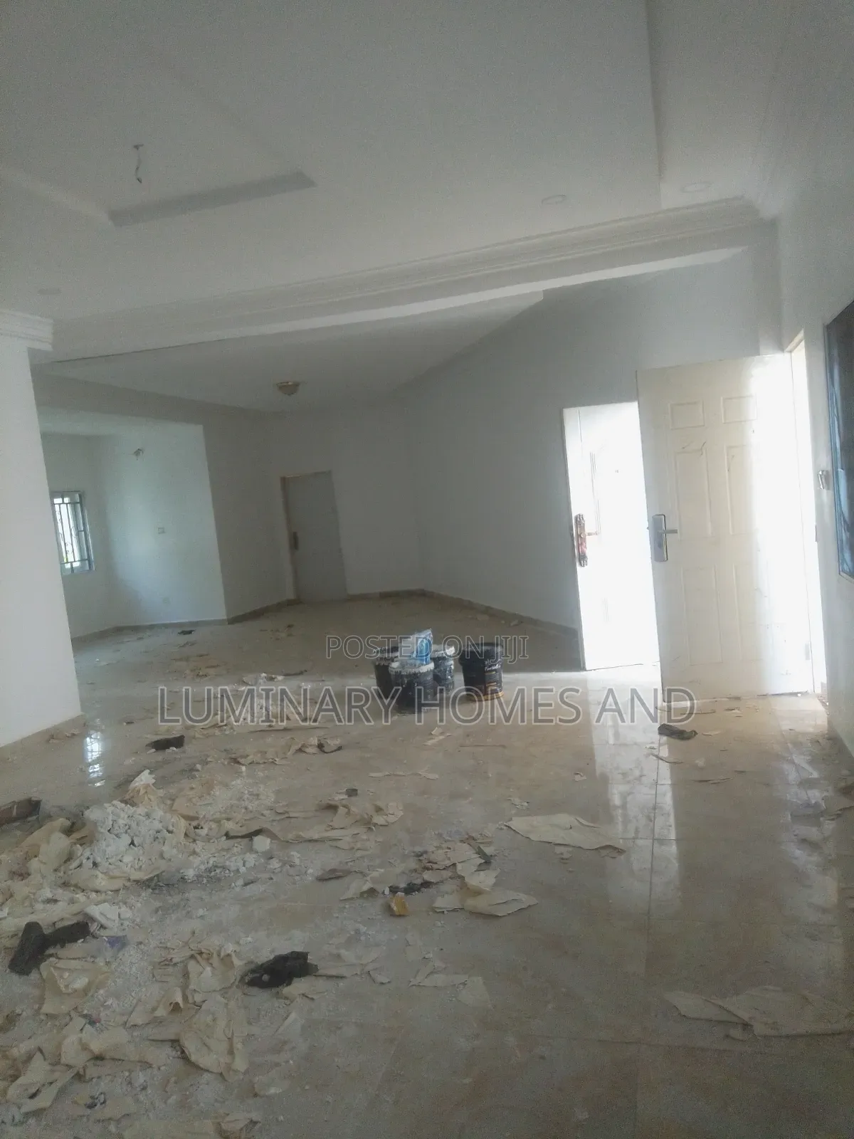 3bdrm Block of Flats in Jedo Road, Sabon Lugbe for rent in Sabon Lugbe