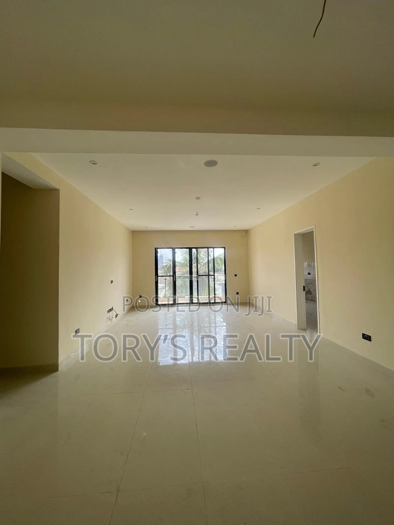2bdrm Apartment in Victoria Island Extension for sale in Victoria Island Extension