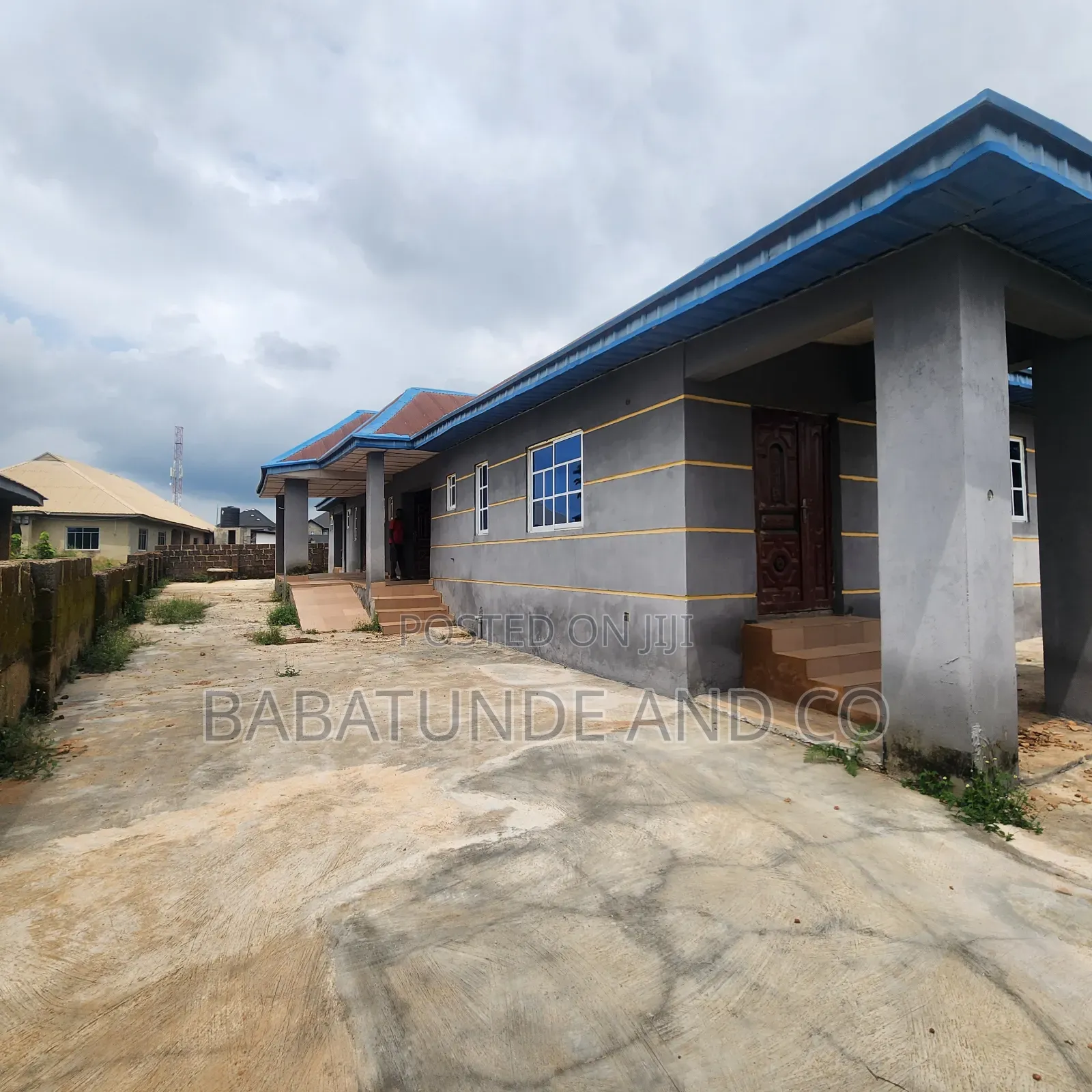 2bdrm Block of Flats in Ibadan Polytechnic/University for sale in Ibadan Polytechnic/University