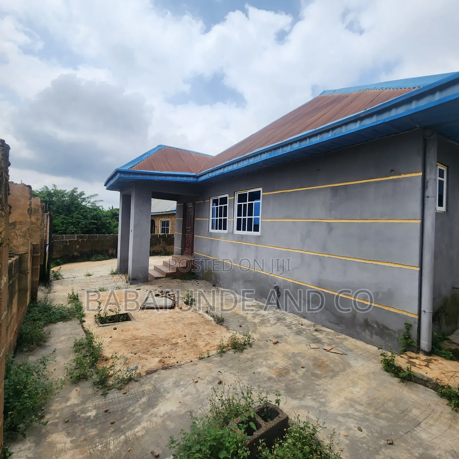 2bdrm Block of Flats in Ibadan Polytechnic/University for sale in Ibadan Polytechnic/University