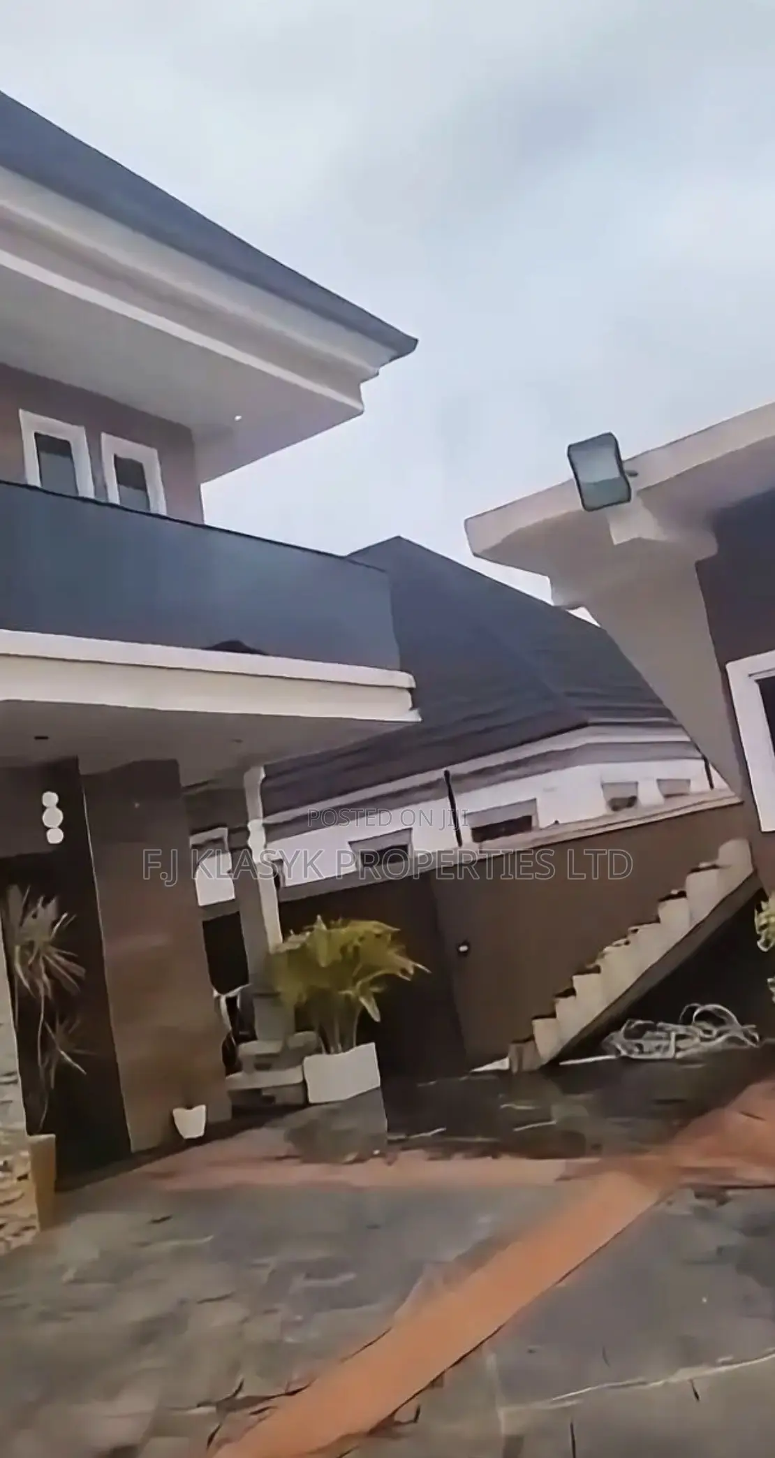 4bdrm Duplex in Benin City for sale in Benin City
