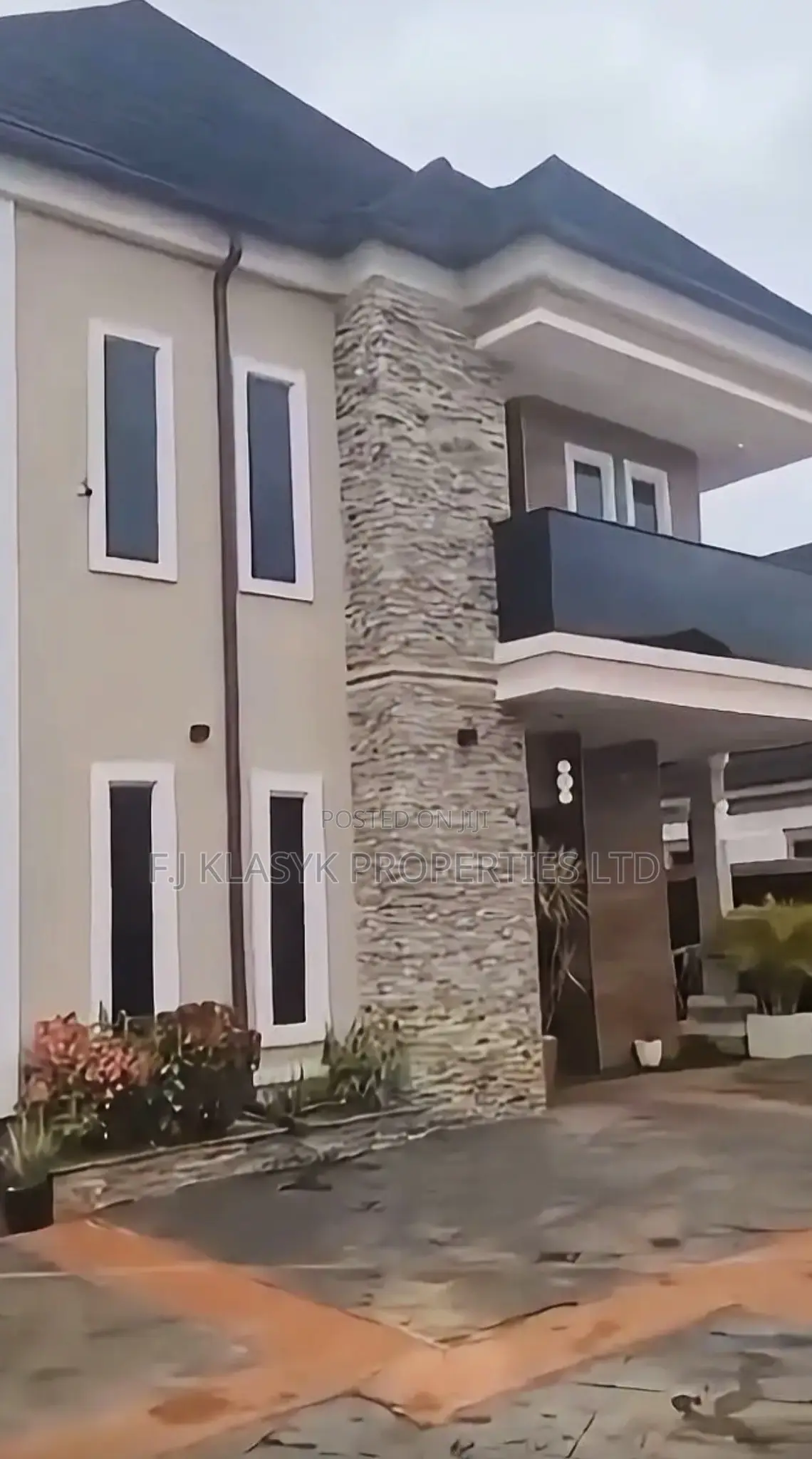 4bdrm Duplex in Benin City for sale in Benin City
