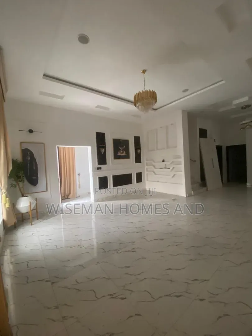 5bdrm Duplex in Osapa London for rent in Osapa london