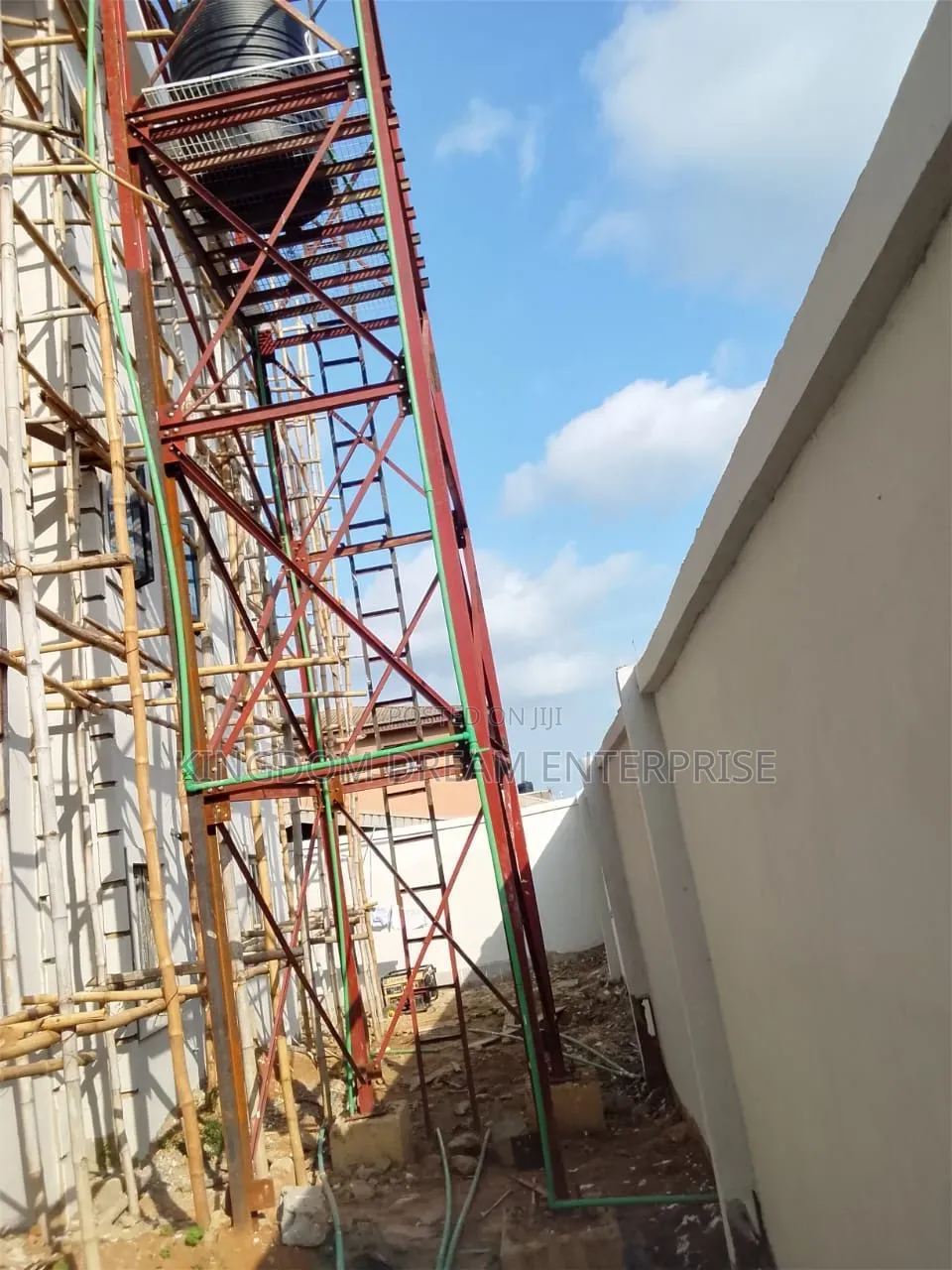 3bdrm Block of Flats in Isolo Lagos State, Oke-Afa for rent in Oke-Afa