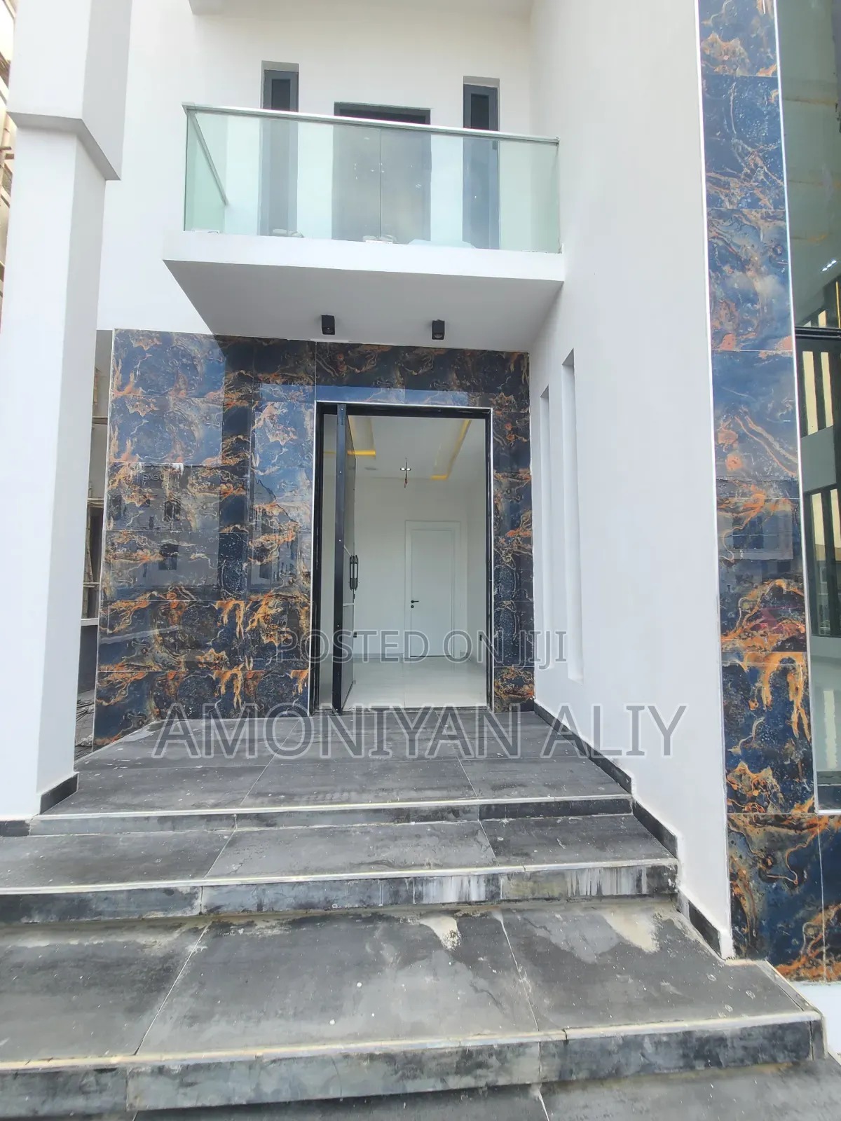5bdrm Mansion in Megamond Estate, Ikota for sale in Ikota