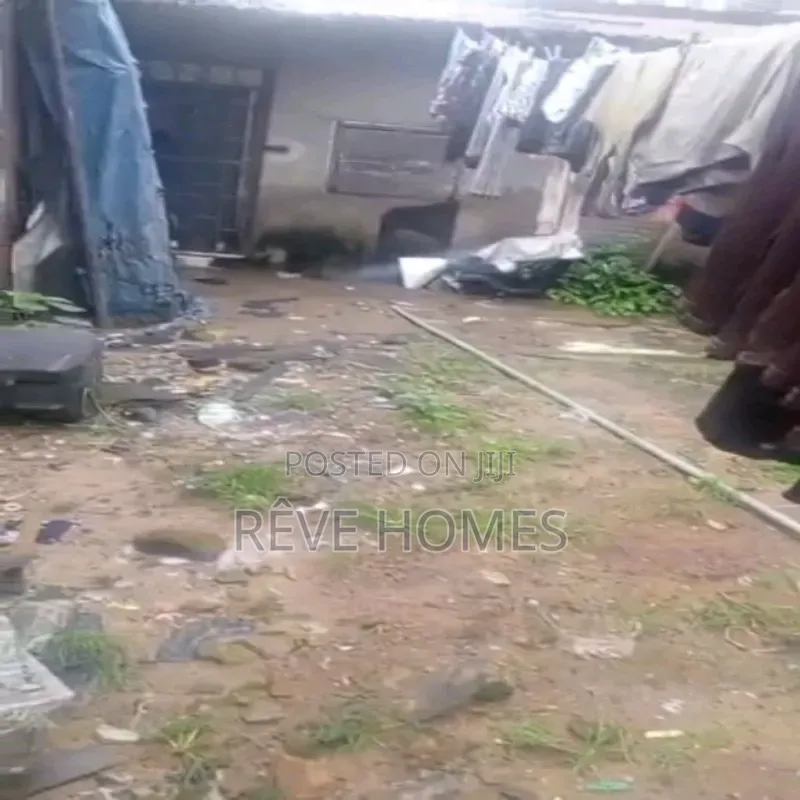 Land for Sale in Onipanu