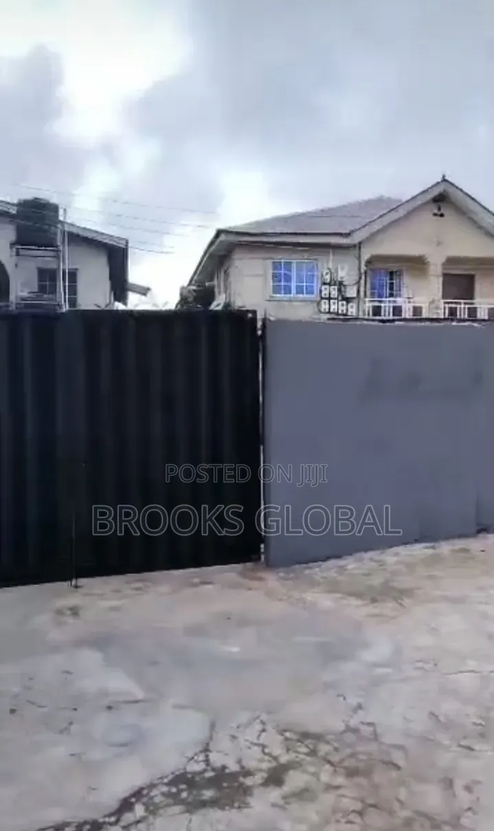 3bdrm Block of Flats in Igando / Ikotun/Igando for sale in Igando / Ikotun/Igando