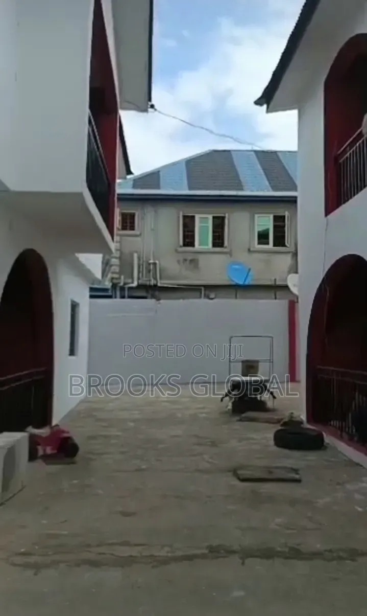 3bdrm Block of Flats in Igando / Ikotun/Igando for sale in Igando / Ikotun/Igando