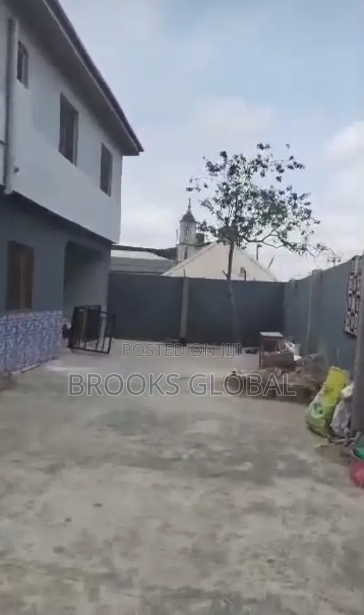 2bdrm Block of Flats in Egbe / Ikotun/Igando for sale in Egbe / Ikotun/Igando
