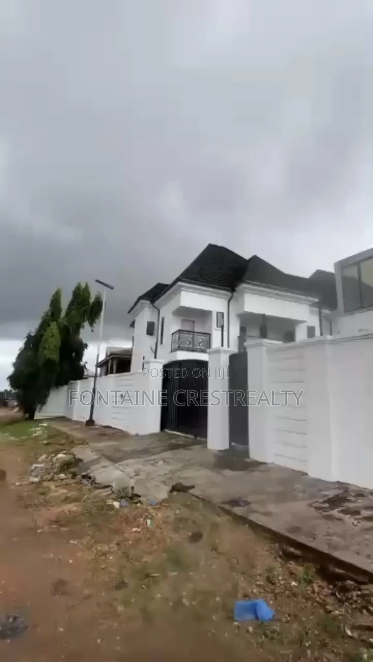 2bdrm Block of Flats in Benin City for sale in Benin City