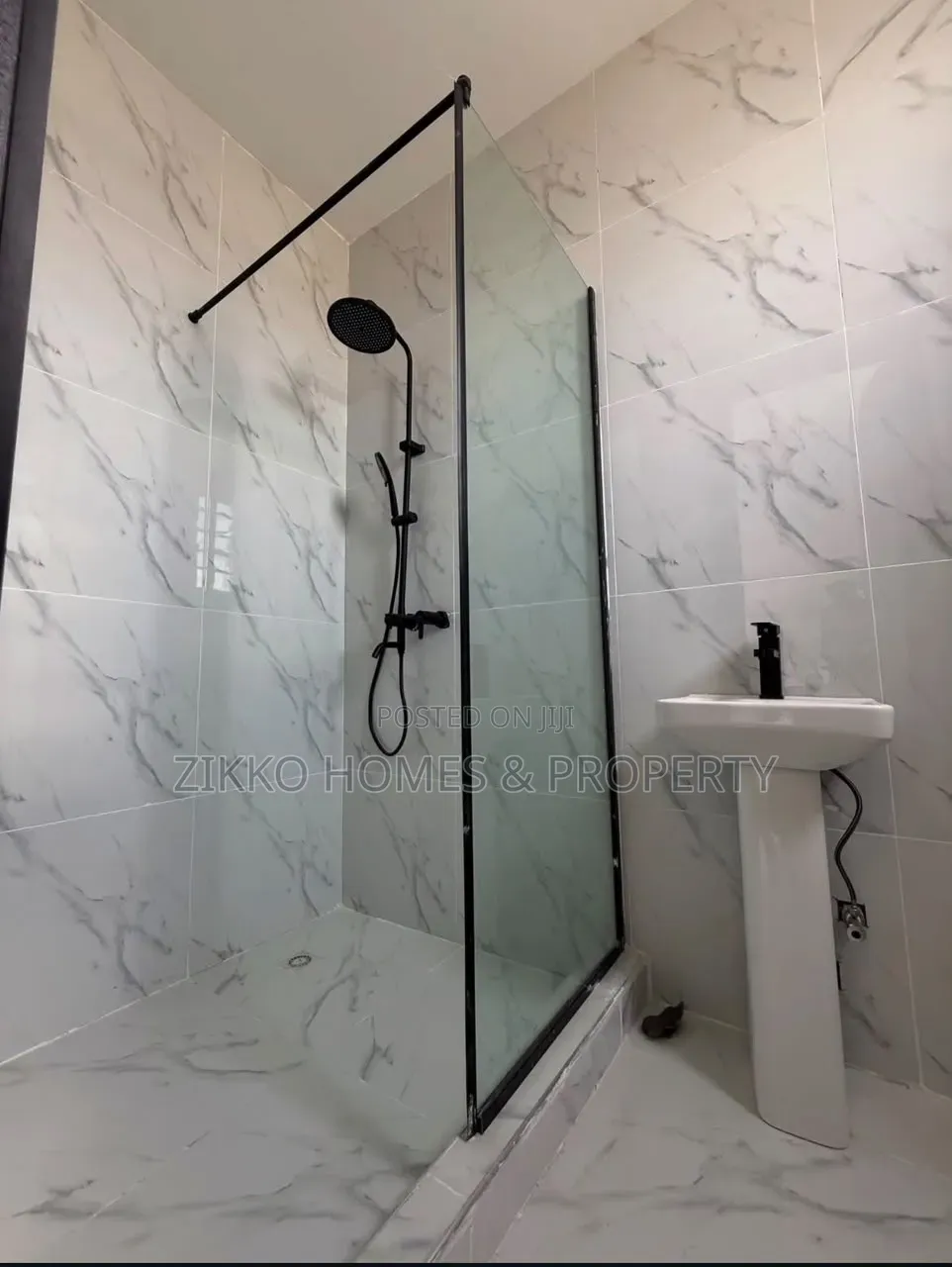 3bdrm Duplex in Sangotedo for sale in Sangotedo