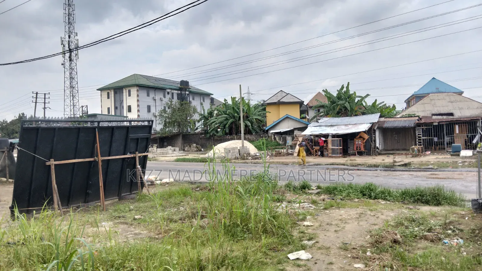 For Sale : 1005 Sqmtrs Opposite Ariaria Int'l Market, Aba , Abia State in Aba South