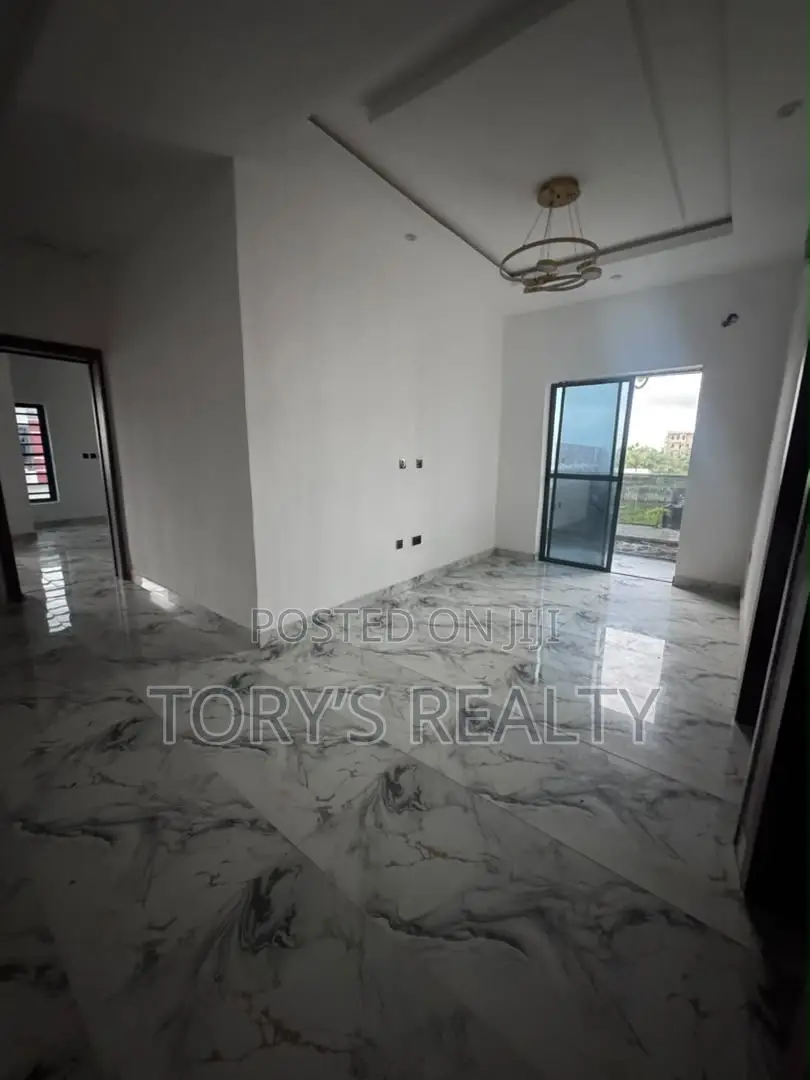 4bdrm Townhouse/Terrace in Lekki Phase 2 for sale in Lekki Phase 2