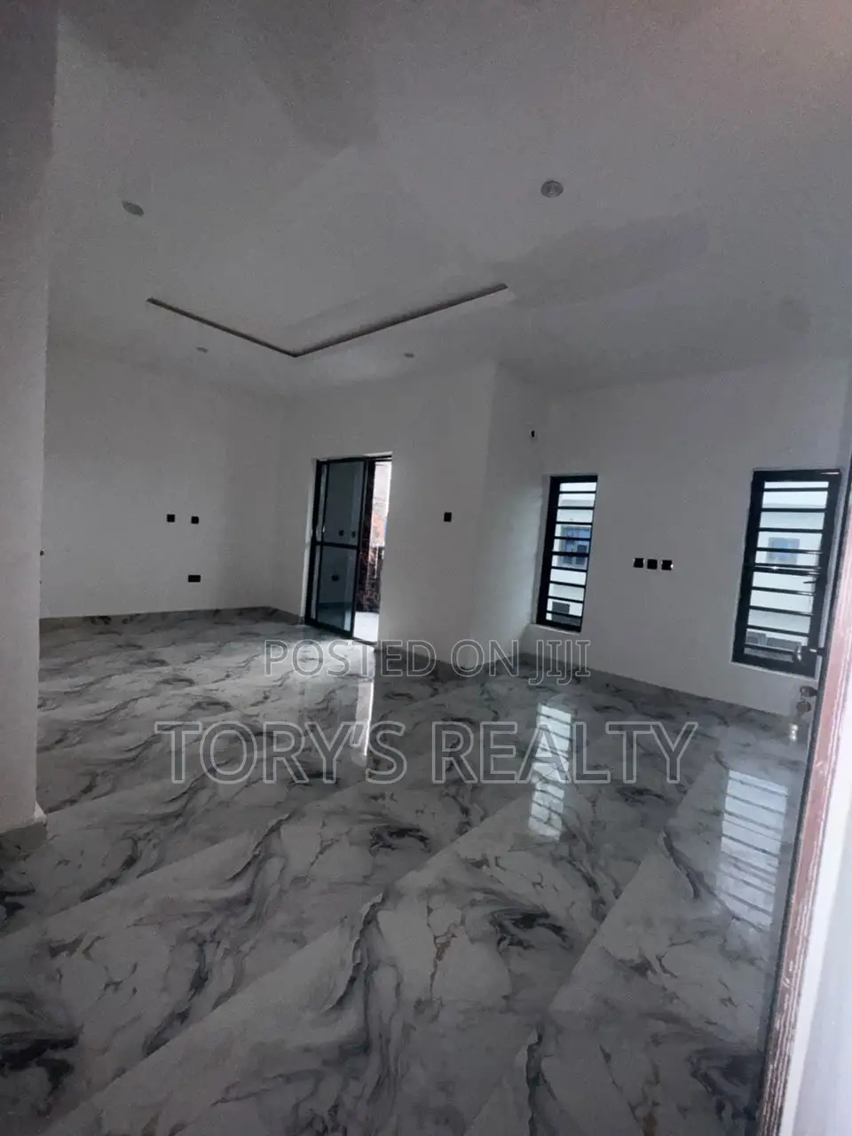4bdrm Townhouse/Terrace in Lekki Phase 2 for sale in Lekki Phase 2