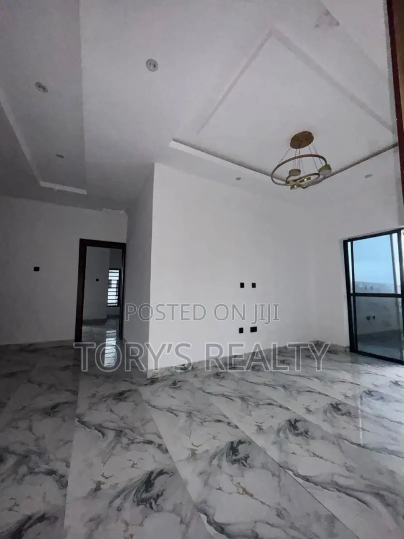 4bdrm Townhouse/Terrace in Lekki Phase 2 for sale in Lekki Phase 2