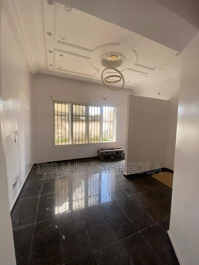 4bdrm Duplex in Lekki Phase1 for rent in Lekki Phase 1