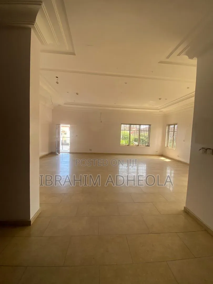 4bdrm Duplex in Lekki Phase1 for rent in Lekki Phase 1