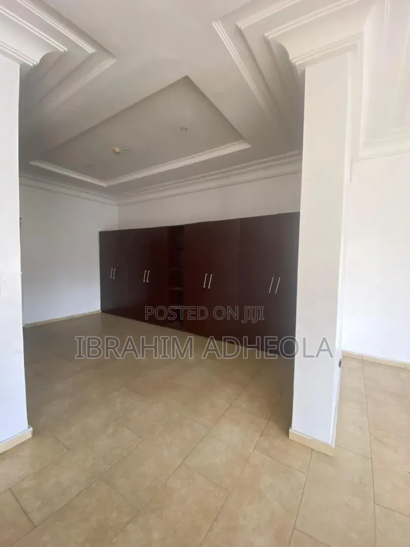 4bdrm Duplex in Lekki Phase1 for rent in Lekki Phase 1