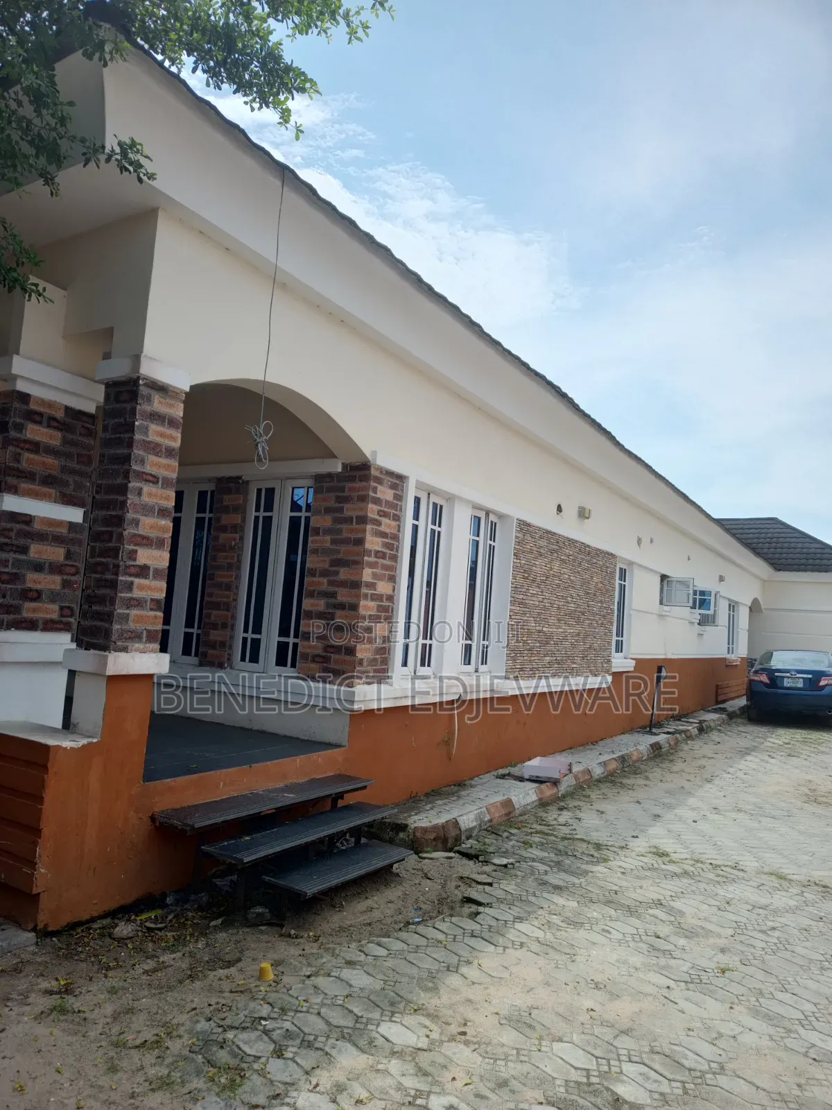 4bdrm Bungalow in Awoyaya New Road for rent in Awoyaya