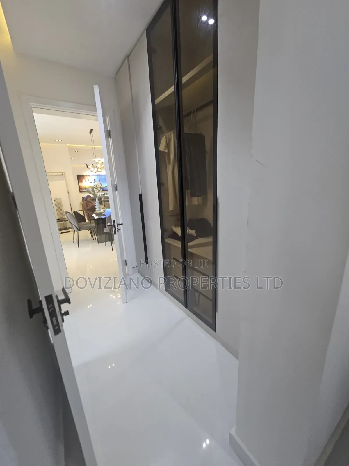 Furnished 3bdrm Apartment in Banana Island for sale in Banana Island