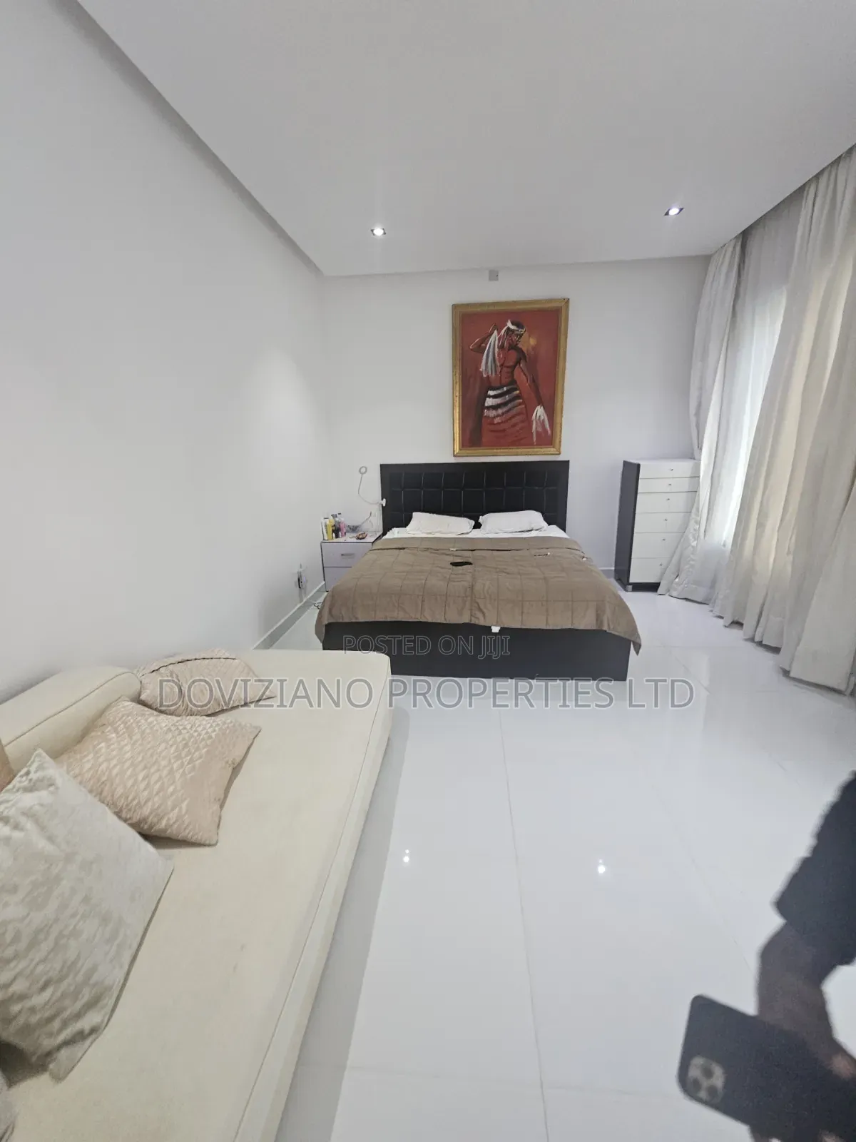 Furnished 3bdrm Apartment in Banana Island for sale in Banana Island