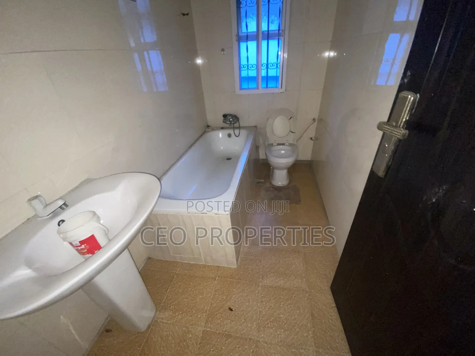 2bdrm Block of Flats in Ikate-Elegushi for rent in Ikate-Elegushi