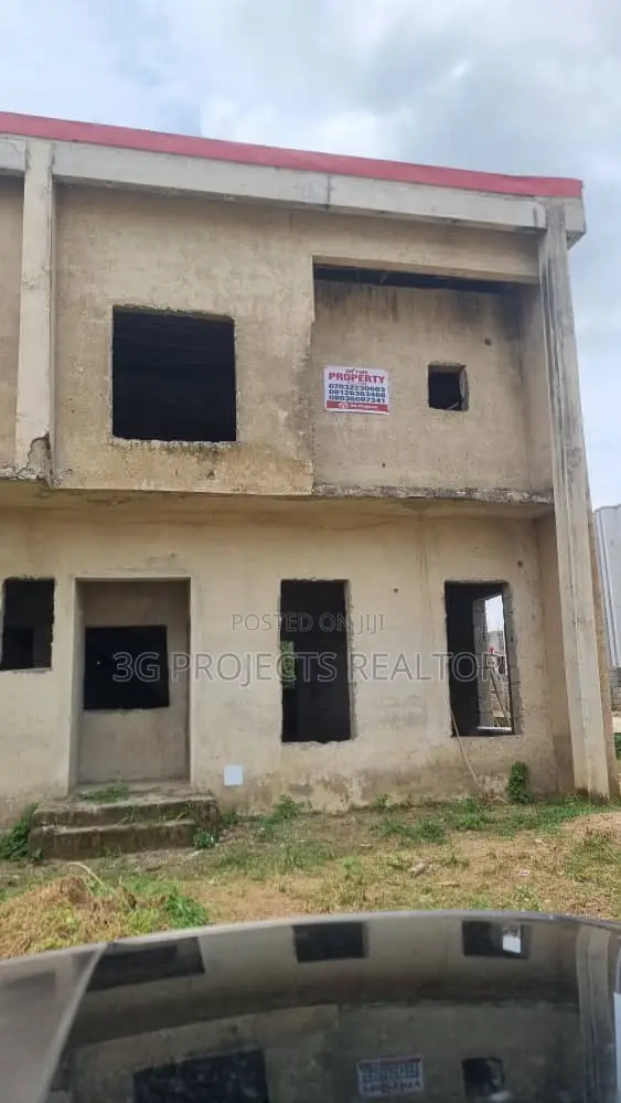 4bdrm Duplex in Maralago, Karsana for sale in Karsana