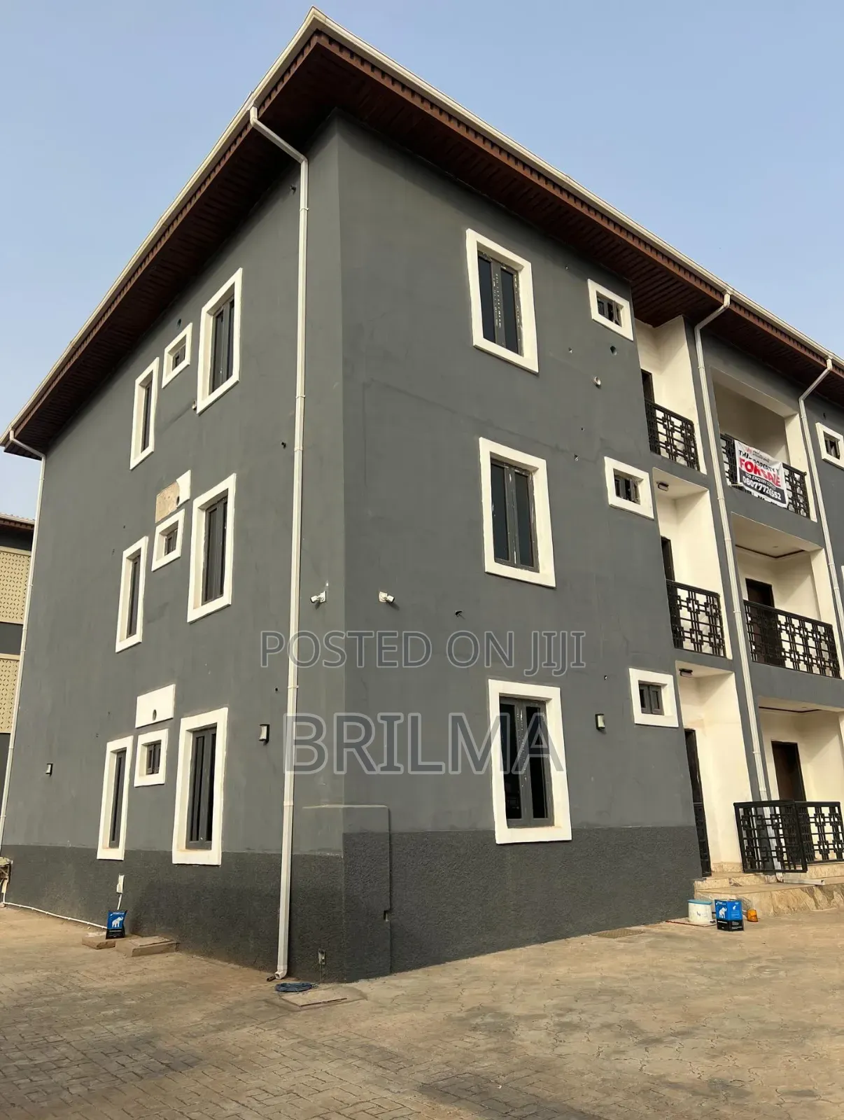 20bdrm Block of Flats in Durumi for sale in Durumi