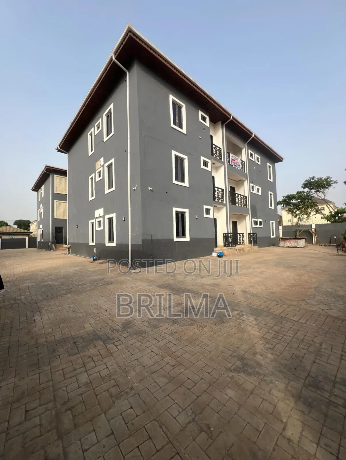 20bdrm Block of Flats in Durumi for sale in Durumi