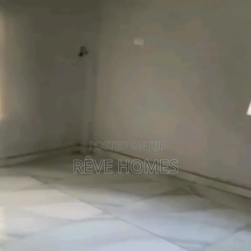 2bdrm Block of Flats in Ebute Metta for rent in Ebute Metta