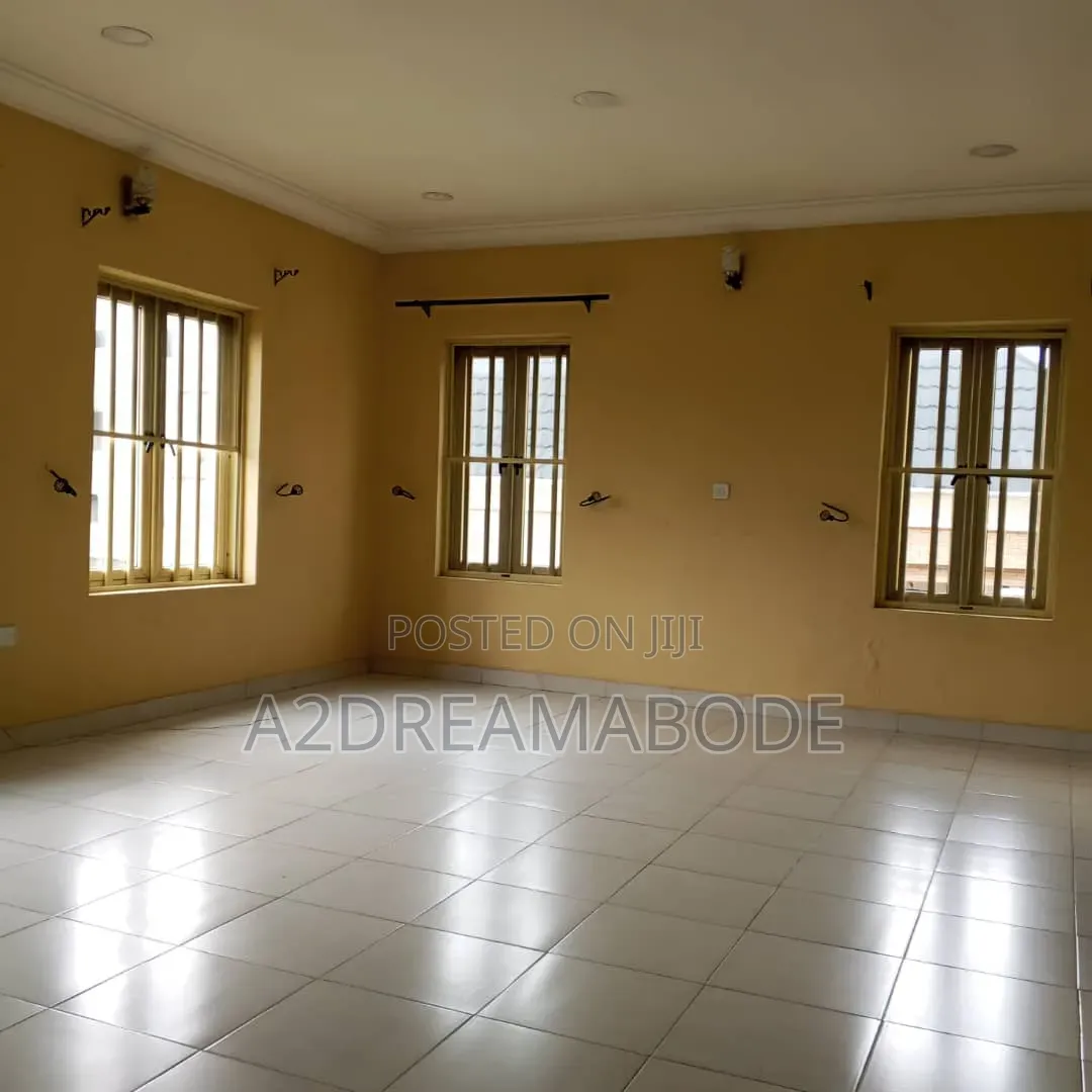 5bdrm Duplex in Ikeja, Adeniyi Jones for rent in Adeniyi Jones